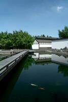 Visão do arquitetura dentro Suzhou museu. foto