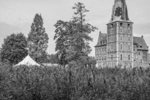 a velho castelo do rasefeld dentro Alemanha foto