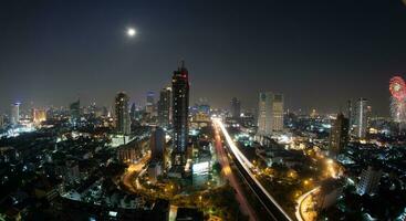 cidade panorama do Bangkok às noite, Tailândia foto