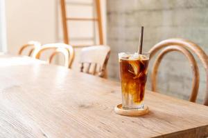 café expresso com suco de coco em cafeteria foto