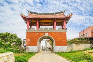 portão oeste da antiga cidade kinmen em taiwan foto