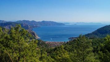 vista da baía de marmaris foto