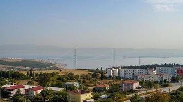 ponte Osmangazi no Mar de Mármara foto