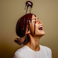 uma mulher com chocolate gotejamento a partir de dela cabeça ai generativo foto