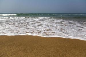 praia em anjuna goa índia foto