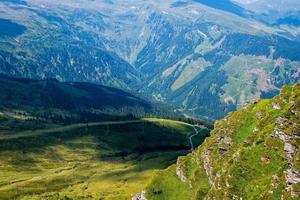 bela paisagem dos Alpes austríacos, na Europa. foto