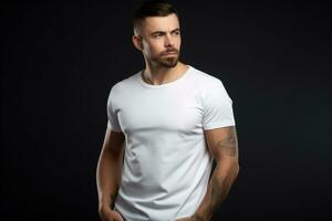 generativo ai. em branco branco camiseta brincar em masculino modelo foto