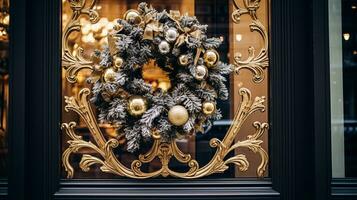 Natal decoração detalhes em Inglês estilizado luxo Alto rua cidade loja porta ou compras janela mostrar, feriado venda e fazer compras decoração foto