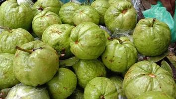 caldo de goiaba saboroso e saudável foto