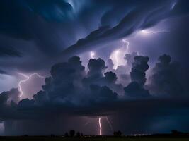 relâmpago dentro céu com tempestade nuvem foto