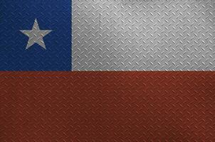 Chile bandeira retratado dentro pintura cores em velho escovado metal prato ou parede fechar-se. texturizado bandeira em rude fundo foto