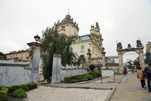 lviv, Ucrânia - setembro 10, 2022 st. georges catedral ou catedral do yuri é uma barroco rococó catedral localizado dentro a cidade do lviv foto