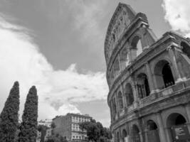 a cidade de roma na itália foto