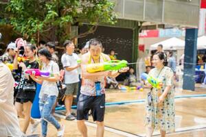 festival songkran na tailândia foto