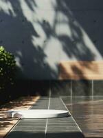 3d mínimo branco cerâmico pódio em natação piscina lado. 3d ilustração. 3d Renderização do realista apresentação para produtos anúncio. 3d ilustração. foto