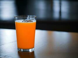 fresco laranja suco dentro a vidro - fresco suco em a mesa - ai generativo foto