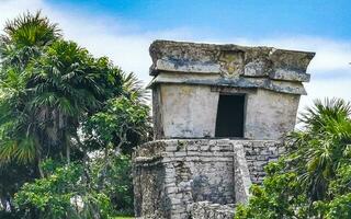 antigo Tulum ruínas maia local têmpora pirâmides artefatos panorama México. foto