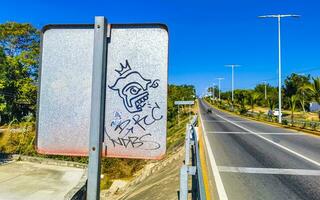 porto escondido Oaxaca México 2023 típica lindo colorida turista rua calçada cidade porto escondido México. foto