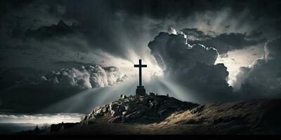 majestoso luz e nuvens sobre Gólgota Colina com piedosos Cruz símbolo foto