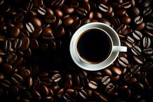 uma copo do café é cercado de café feijões. gerado por IA foto