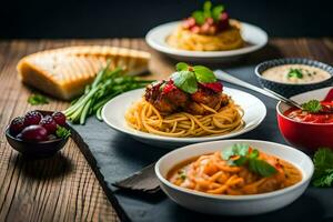 espaguete com carne, molho e legumes em uma mesa. gerado por IA foto