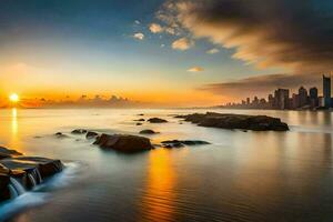 a Sol conjuntos sobre uma cidade Horizonte e a oceano. gerado por IA foto