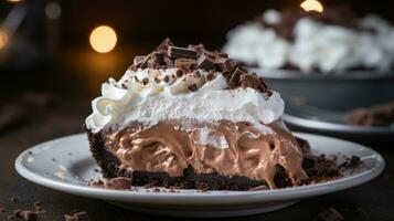 chocolate seda torta com Oreo crosta, uma rico e decadente deleite foto