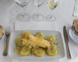 prato de bacalhau assado, portugal foto
