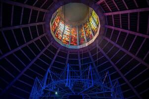 interior detalhe do Liverpool metropolitano catedral, romano católico catedral dentro Liverpool, norte Inglaterra, Unidos reino foto