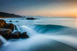 uma grandes exposição fotografia do ondas falhando em a costa. gerado por IA foto