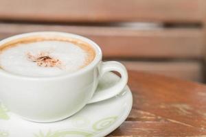 mocha quente na cafeteria foto