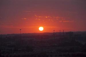 um pôr do sol louco em israel vistas da terra sagrada foto