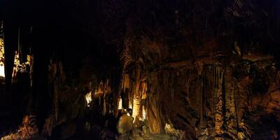 detalhe do cavernas dentro a serra de mira d'aire, dentro Portugal foto