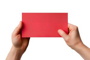 uma humano mão segurando uma em branco Folha do vermelho papel ou cartão isolado em branco fundo. ai gerado foto