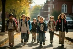 enérgico elementar alunos caminhando escola. gerar ai foto