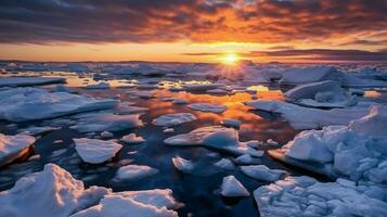 a Sol conjuntos sobre a gelo floes dentro a ártico oceano foto