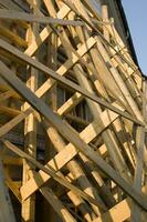 uma de madeira estrutura é ser construído foto