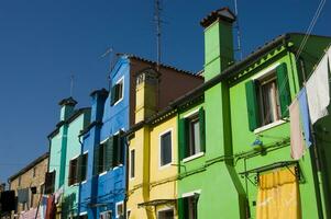 a cores do a cidade do burano Veneza foto