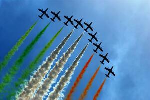 aéreo exibição do a tricolor Setas; flechas foto