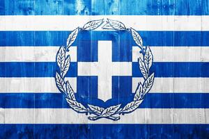 bandeira e casaco do braços do Grécia em uma texturizado fundo. conceito colagem. foto