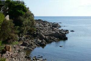 caminho de ronda na costa brava catalã, s'agaro, espanha foto