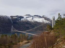 ponte de hardanger na noruega foto