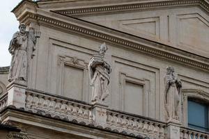 detalhe da catedral de Terni foto