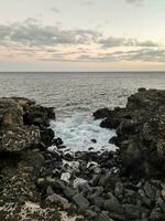 rochoso de praia em a canário ilha do tenerife foto