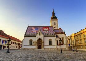 st. marca Igreja e quadrado dentro zagreb, Croácia foto