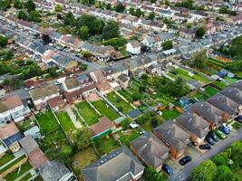 Alto ângulo cenas do residencial real Estado casas às leste do luton cidade do Inglaterra, ótimo bretanha. cenas estava capturado com drones Câmera em Julho 19, 2023 foto