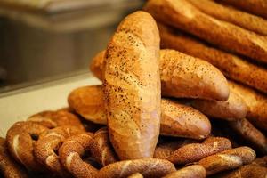 pão de gergelim, produtos de panificação, padaria e padaria foto