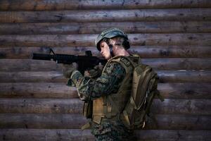 soldado dentro uma missão foto