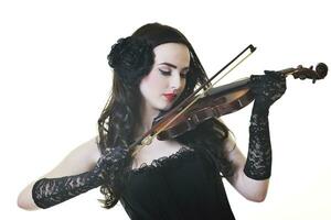 bela jovem tocar violino foto
