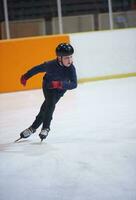 patinação de velocidade infantil foto